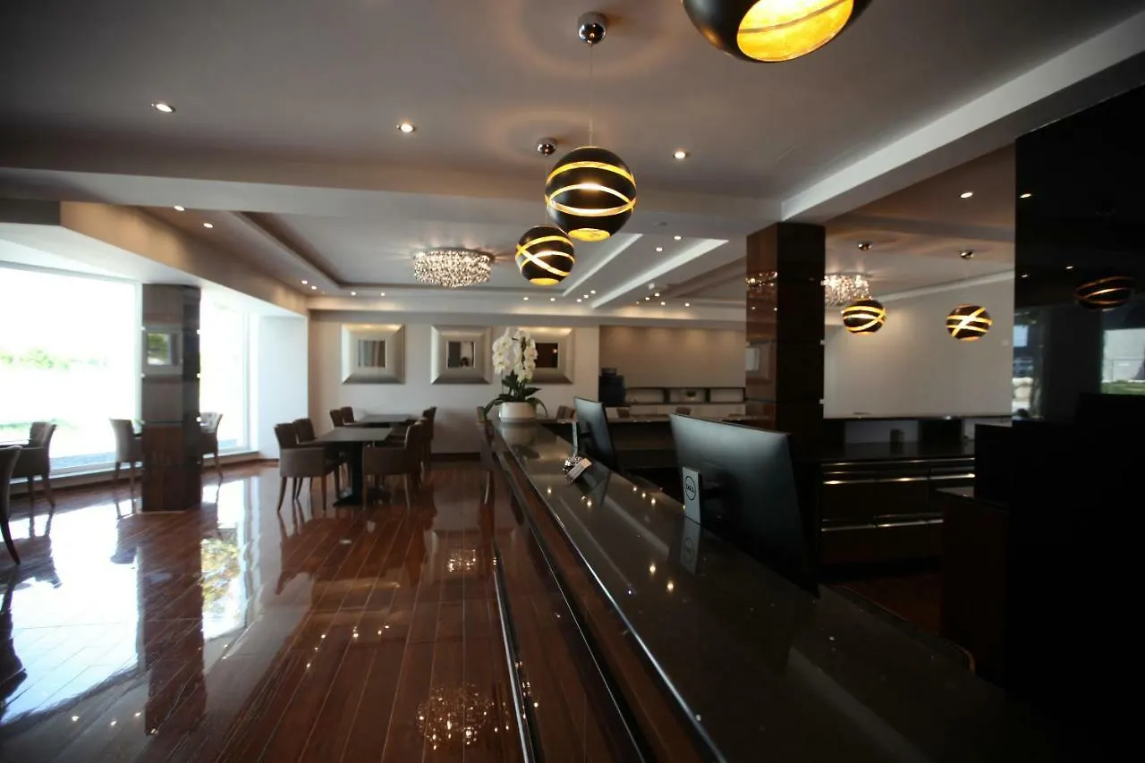 Hotel Starton Am Ingolstadt Village 3*,